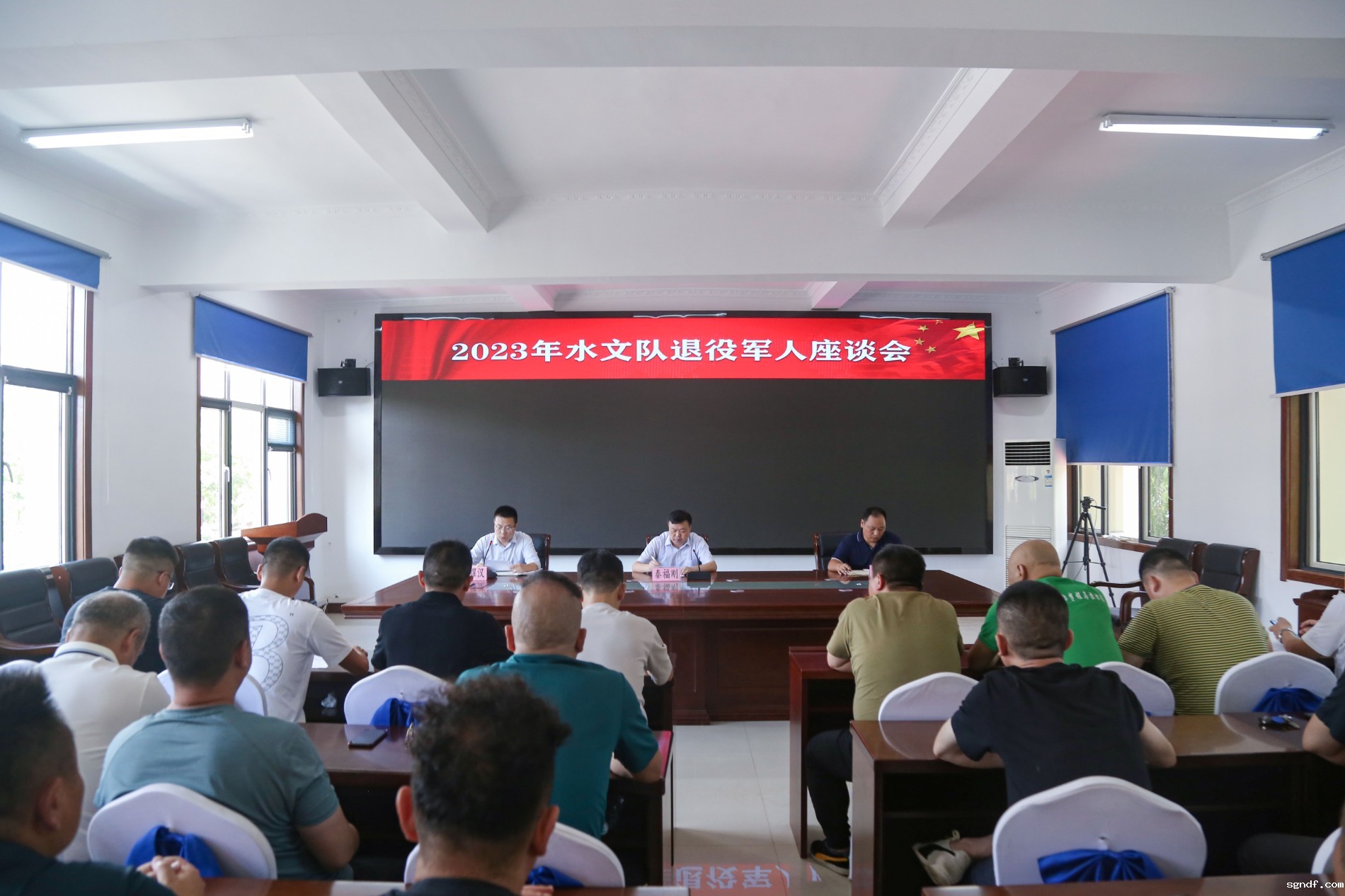 IMG_3944.jpg IMG_3944.jpg