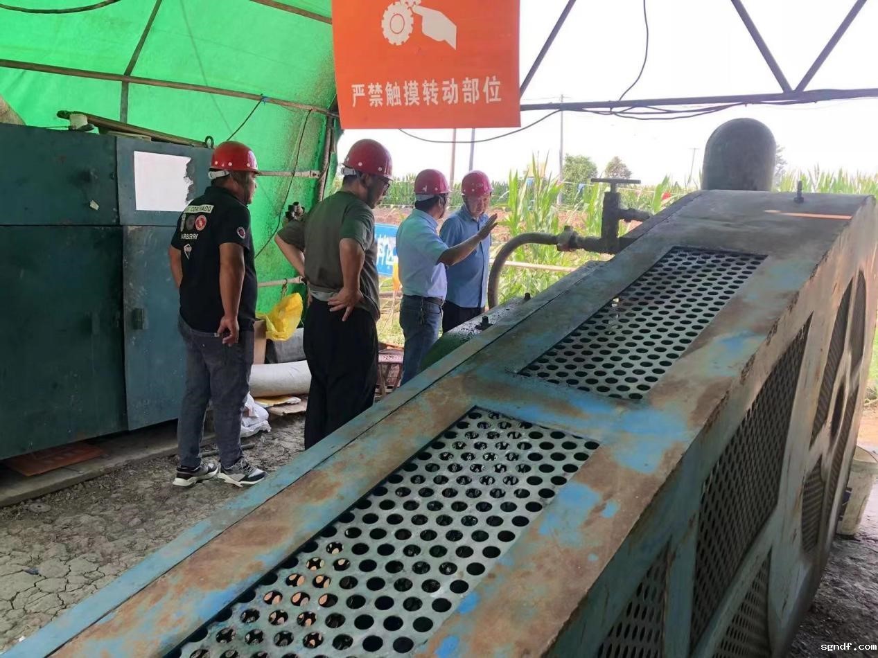 49623971.jpg 49623971.jpg