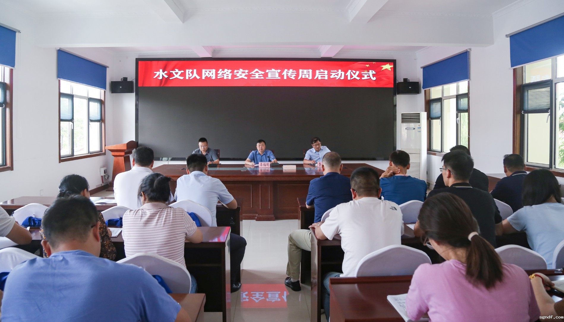 IMG_5697.jpg IMG_5697.jpg