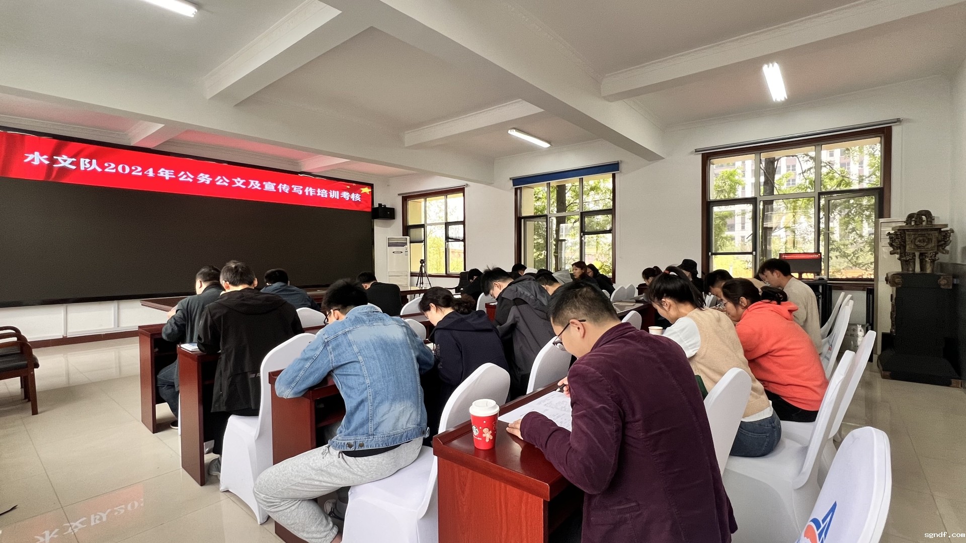 0DA0DB2F56C13ECCDAC4F1081D55196F.jpg 0DA0DB2F56C13ECCDAC4F1081D55196F.jpg