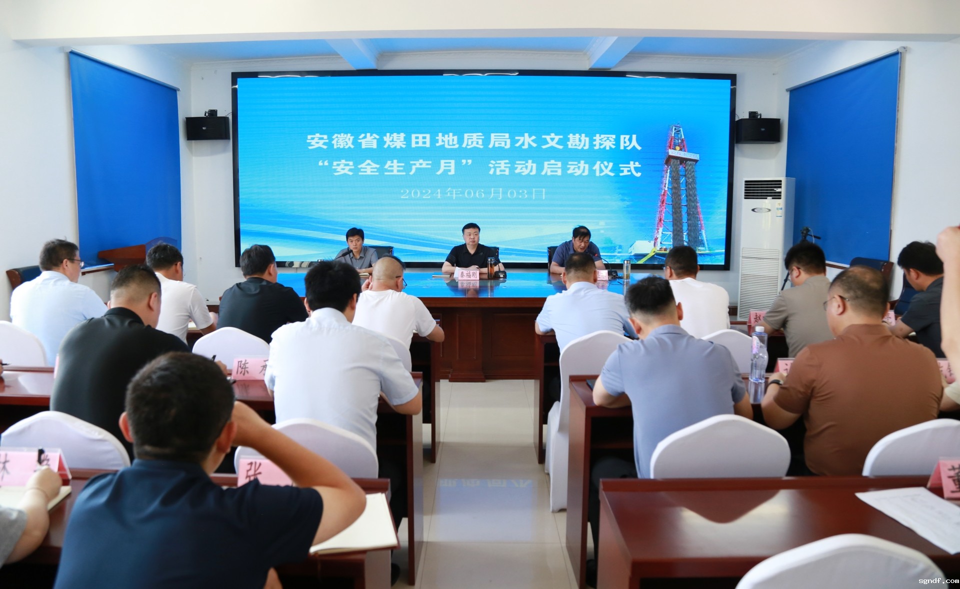 IMG_3443.jpg IMG_3443.jpg