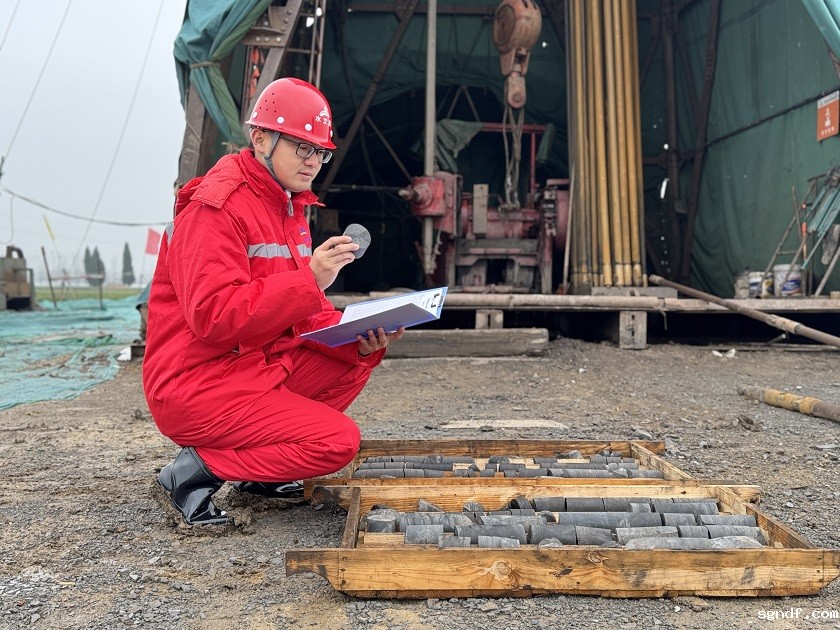 F5D8801AD2BA560D935957B432869E91 - 副本.jpg