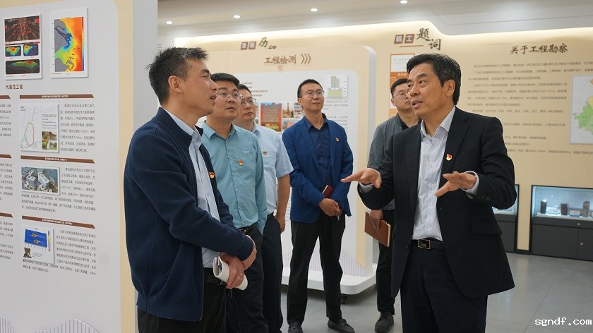 9332321 - 副本.jpg 9332321 - 副本.jpg