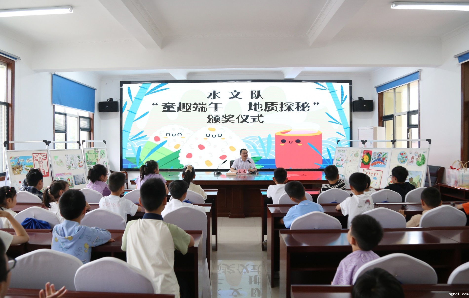 IMG_2947.JPG IMG_2947.JPG